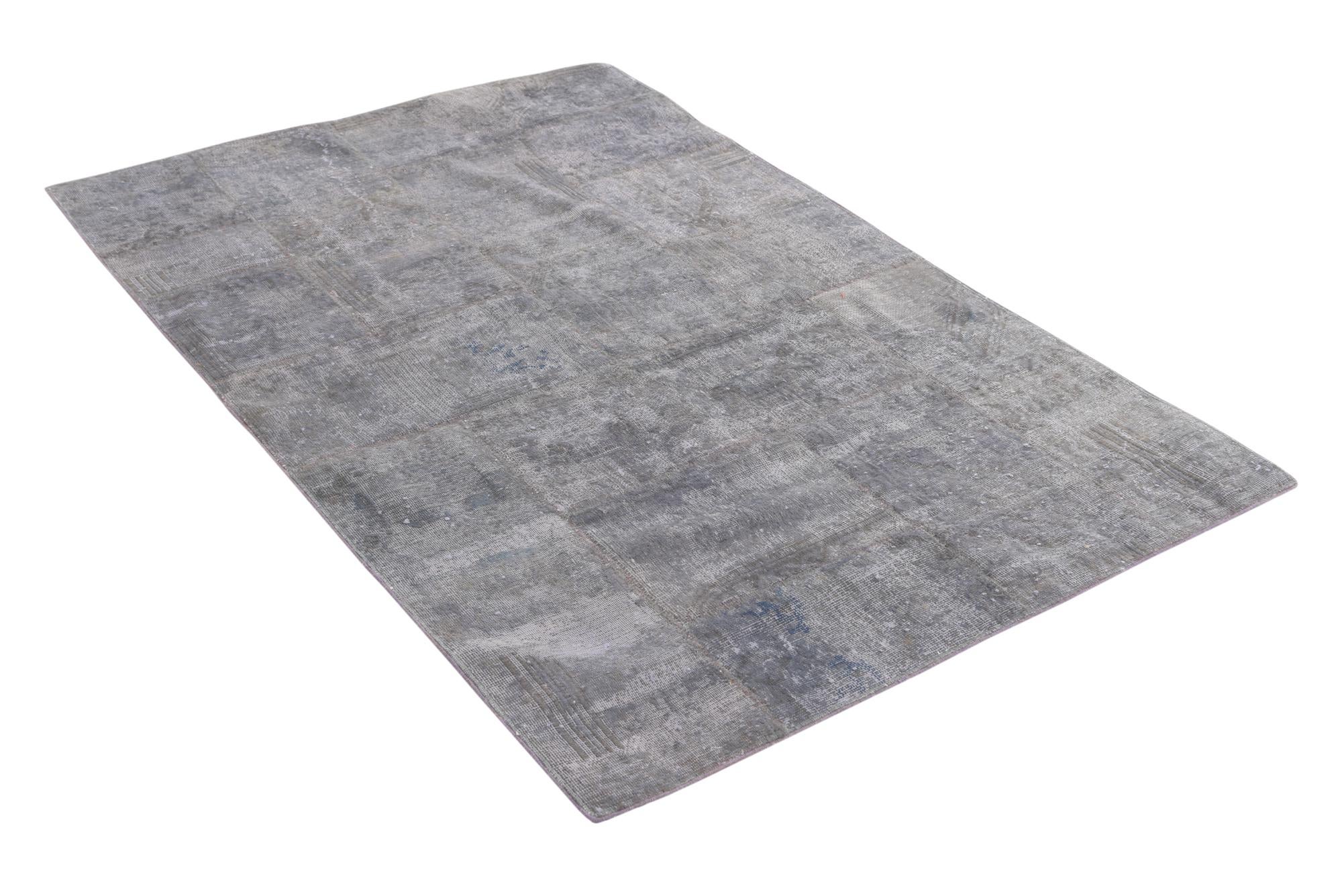 4' x 6' Hand Knotted Ultra Vintage Persian Wool Rug