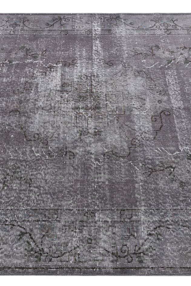 Detail image of 5' 1 x 8' 8 Ultra Vintage Wool Rug