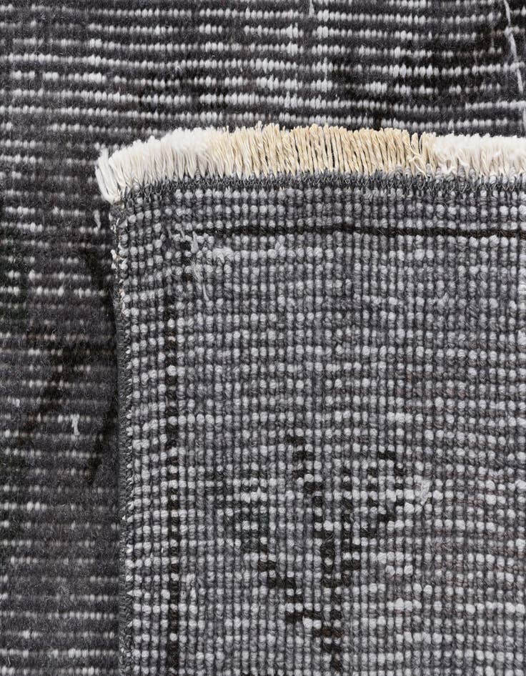 Detail image of 5' 1 x 8' 8 Ultra Vintage Wool Rug