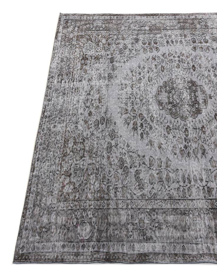 Detail image of 5' 5 x 8' 9 Ultra Vintage Wool Rug