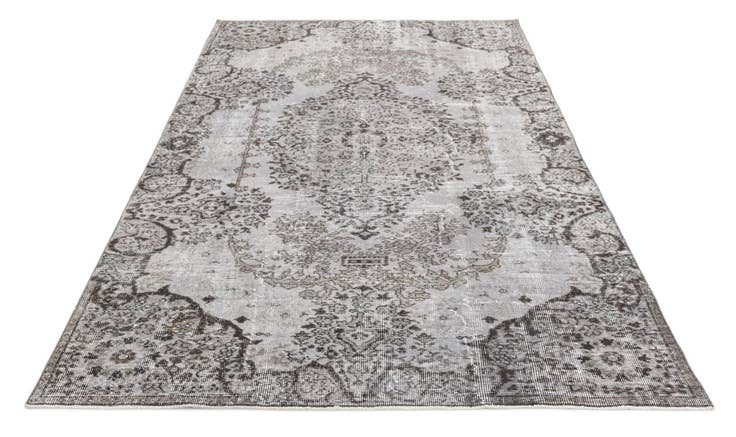 Detail image of 5' 3 x 9' 3 Ultra Vintage Wool Rug