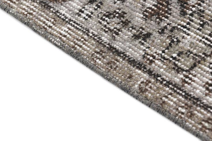 Detail image of 5' 3 x 9' 3 Ultra Vintage Wool Rug