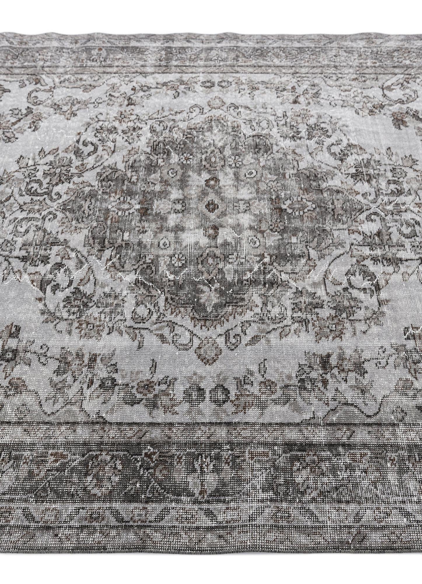 6' x 9' 6 Ultra Vintage Wool Rug