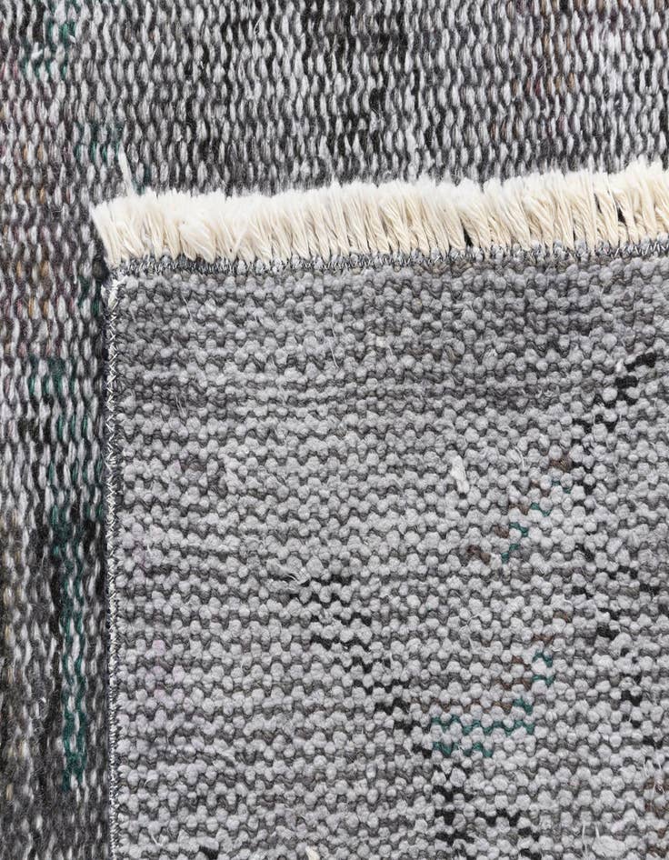 Detail image of 5' 10 x 9' 5 Ultra Vintage Wool Rug