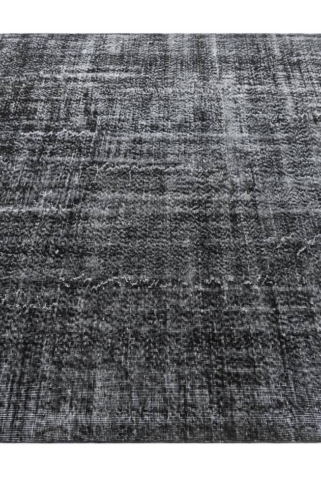 Detail image of 6' 7 x 9' 4 Ultra Vintage Wool Rug