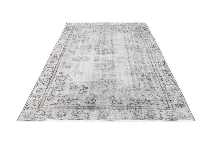 Detail image of 6' 1 x 9' Ultra Vintage Wool Rug
