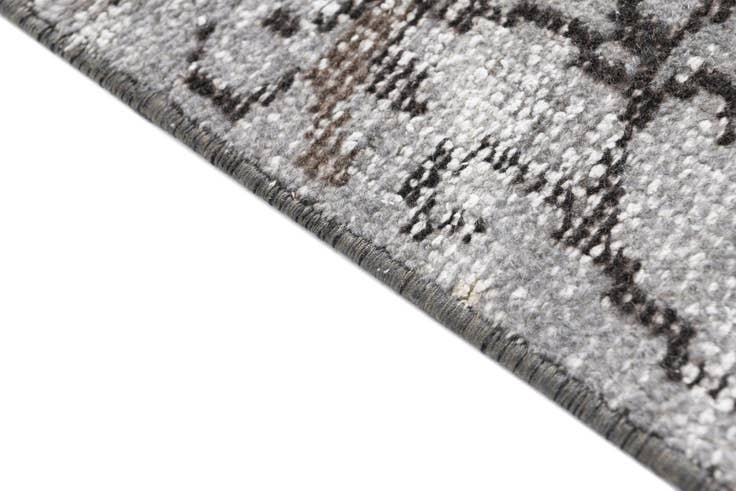 Detail image of 6' 1 x 9' Ultra Vintage Wool Rug