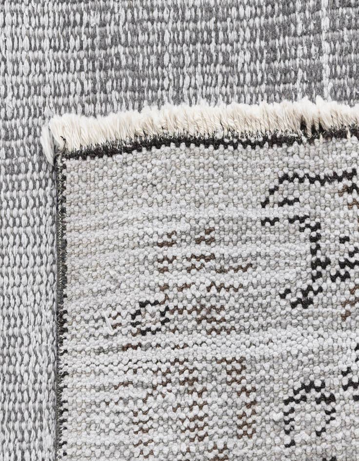 Detail image of 6' 1 x 9' Ultra Vintage Wool Rug