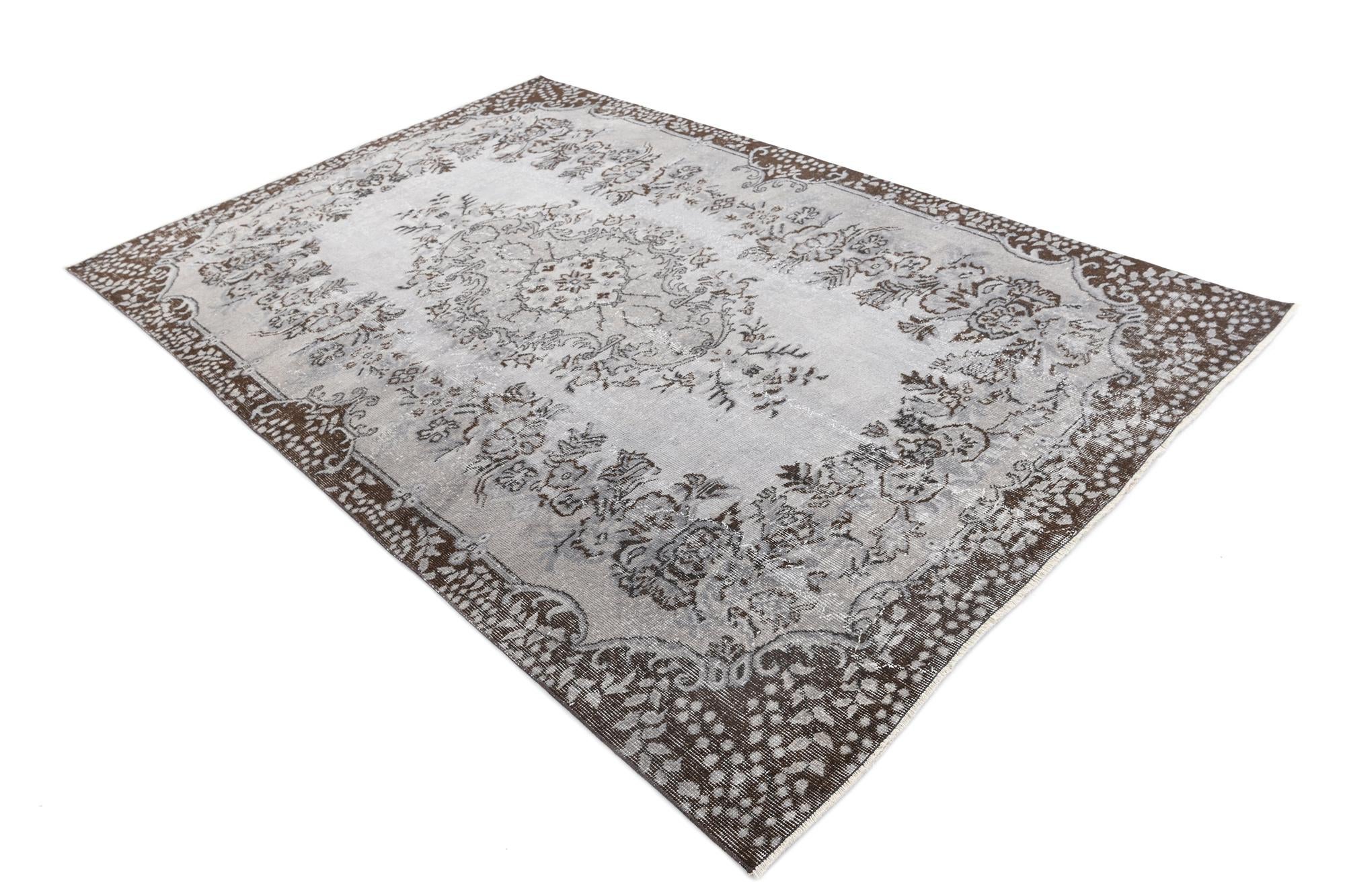 5' 8 x 9' 2 Ultra Vintage Wool Rug