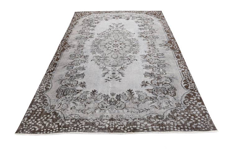 Detail image of 5' 8 x 9' 2 Ultra Vintage Wool Rug