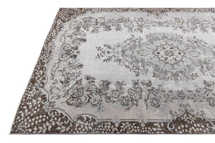 Detail image of 5' 8 x 9' 2 Ultra Vintage Wool Rug