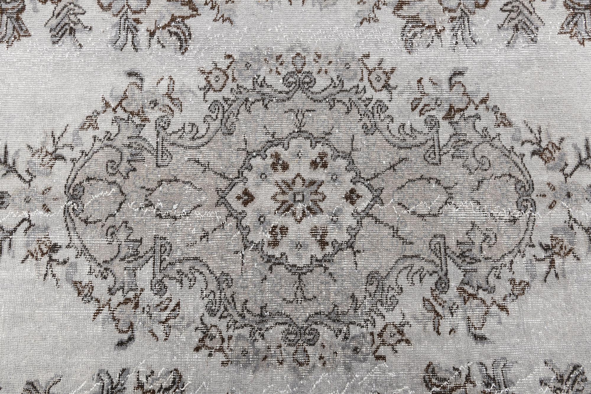 5' 8 x 9' 2 Ultra Vintage Wool Rug