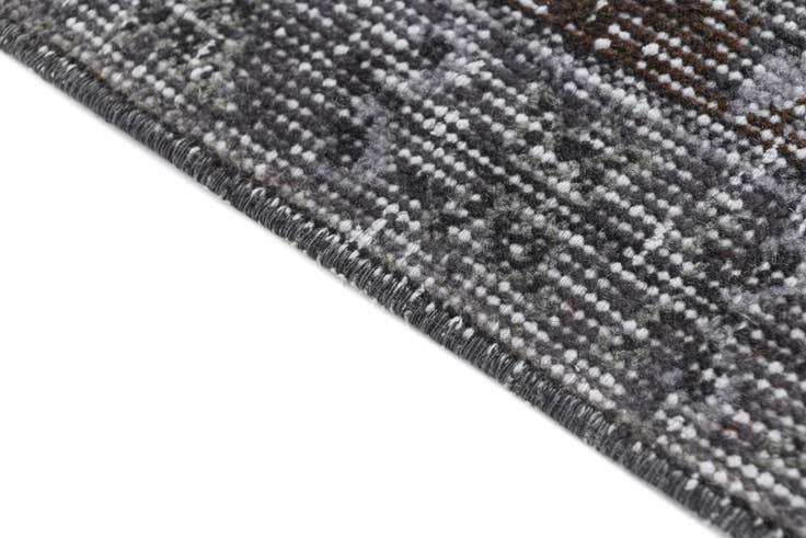 Detail image of 6' 4 x 9' 4 Ultra Vintage Wool Rug