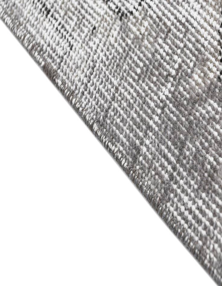 Detail image of 6' 4 x 9' 8 Ultra Vintage Wool Rug