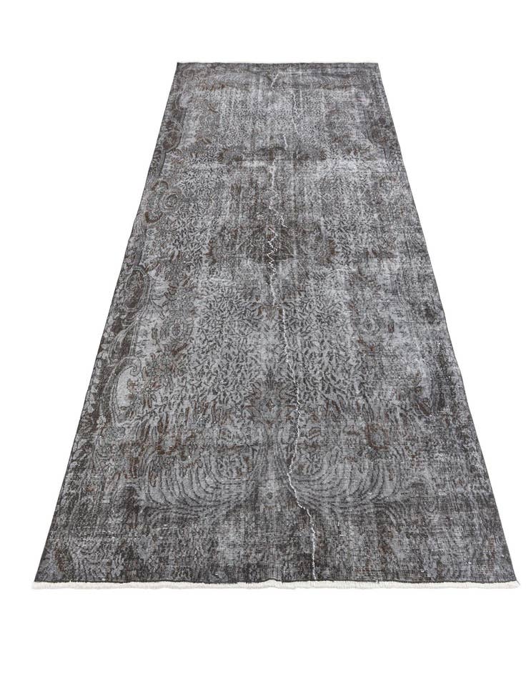 Detail image of 6' 3 x 9' 10 Ultra Vintage Wool Rug