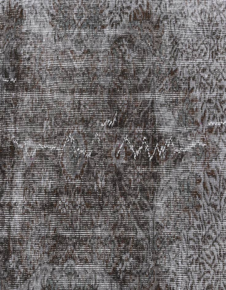 Detail image of 6' 3 x 9' 10 Ultra Vintage Wool Rug