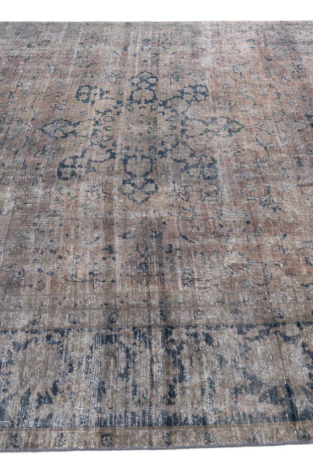 Detail image of 8' x 11' Hand Knotted Ultra Vintage Persian Wool Rug