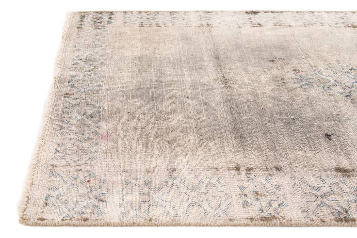 Detail image of 2' 10 x 4' 8 Hand Knotted Ultra Vintage Persian Wool Rug