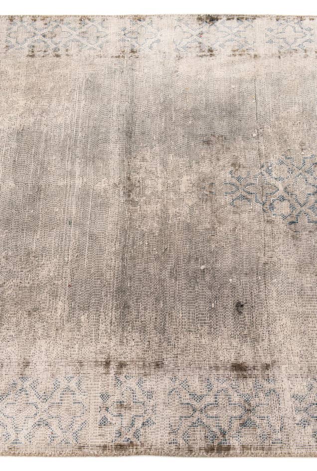 Detail image of 2' 10 x 4' 8 Hand Knotted Ultra Vintage Persian Wool Rug