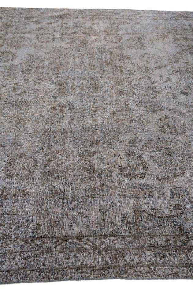 Detail image of 7' 3 x 10' 8 Hand Knotted Ultra Vintage Persian Wool Rug