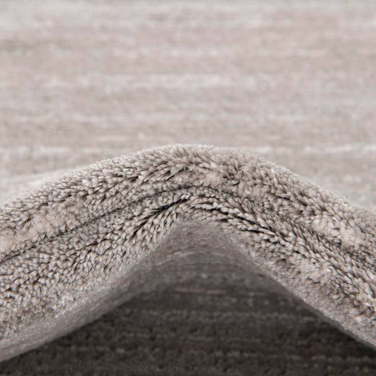 Detail image of Jill Zarin 9' x 12' 2 Uptown Madison Avenue Rug