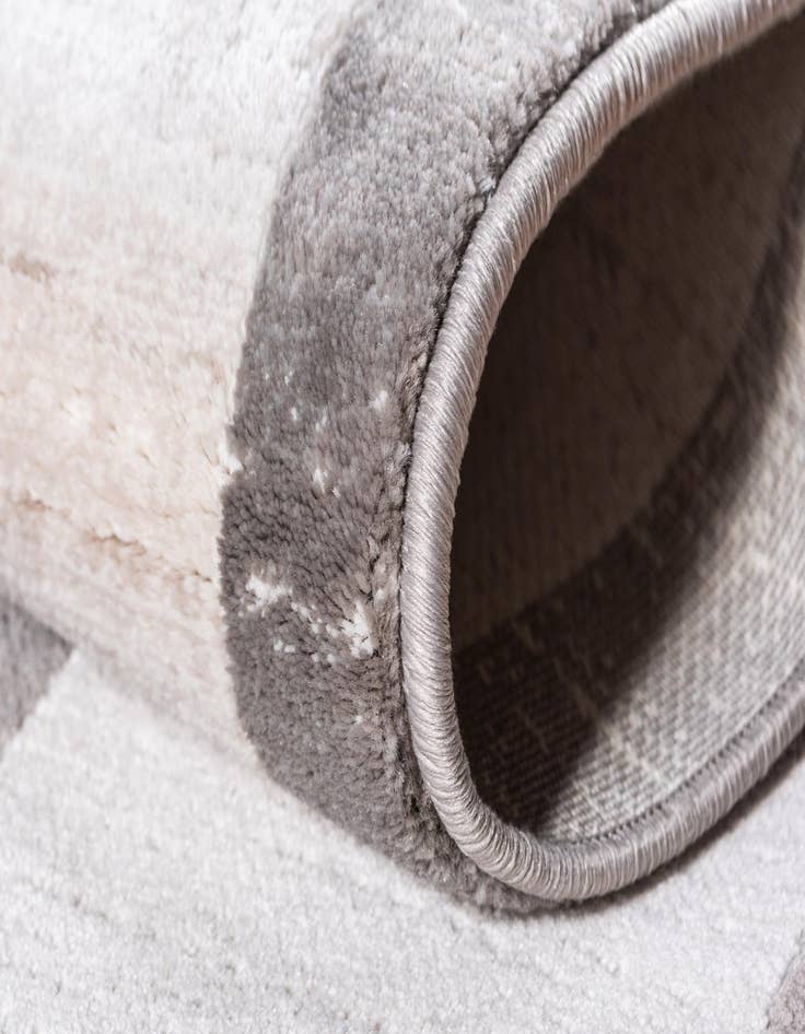 Detail image of 8' x 10' Uptown Yorkville Rug