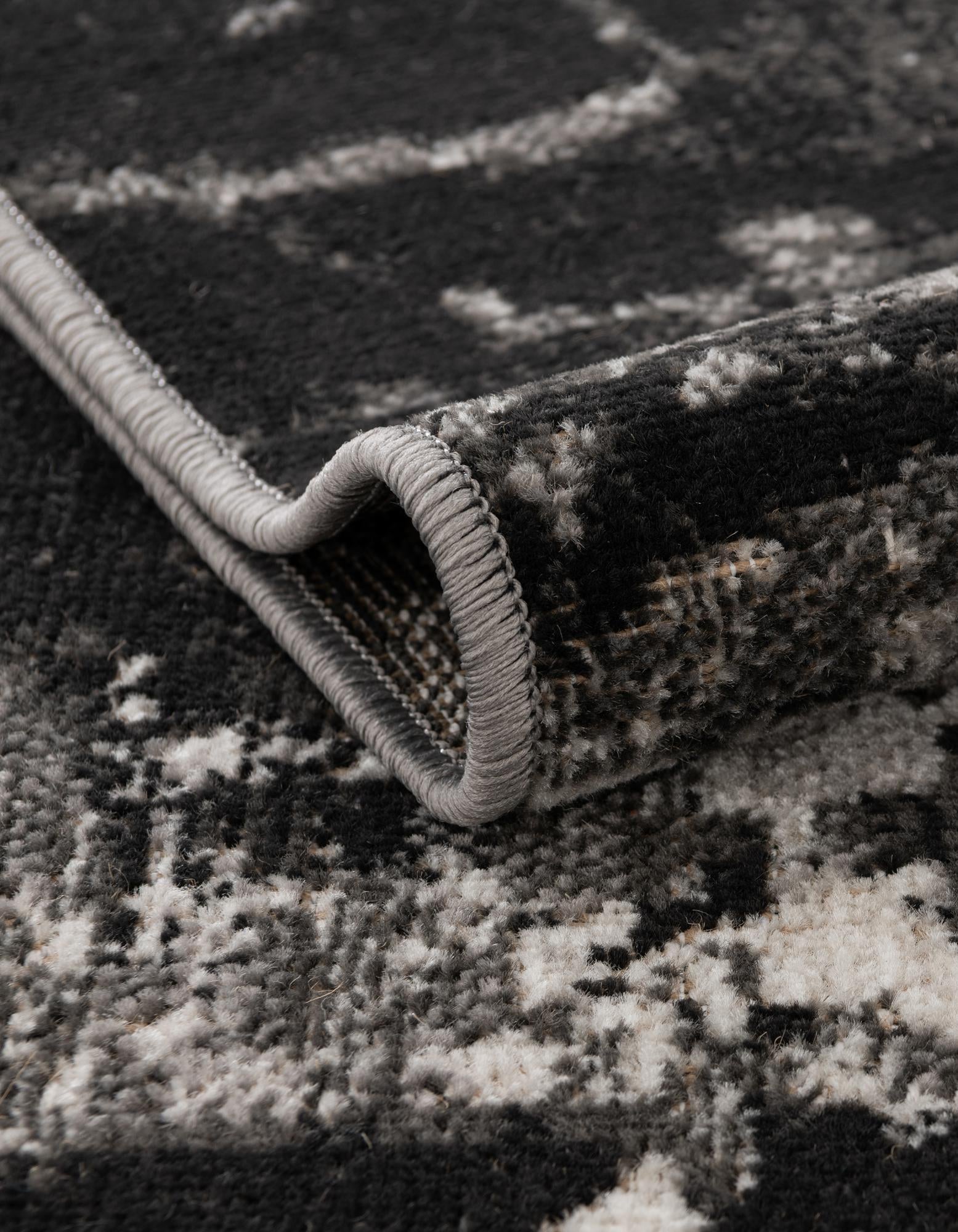 9' x 12' Valencia Rug