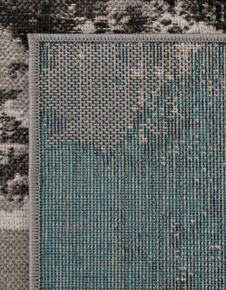 Detail image of 4' x 6' Valencia Rug