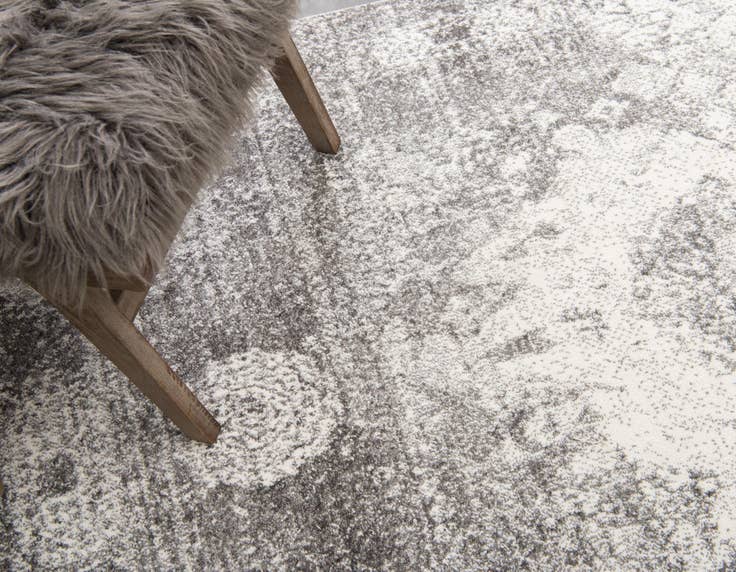 Detail image of 5' x 8' Veneto Rug
