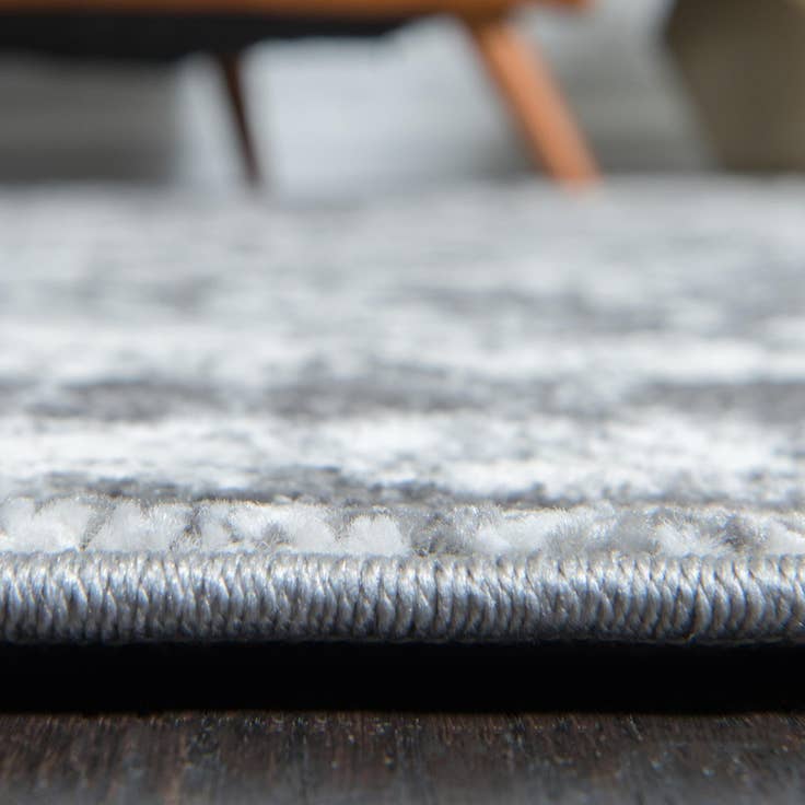 Detail image of 8' x 10' Veneto Rug