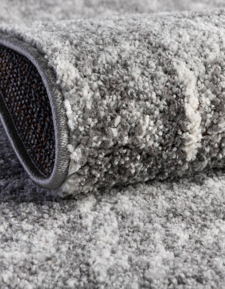 Detail image of 4' x 6' Venice Rug