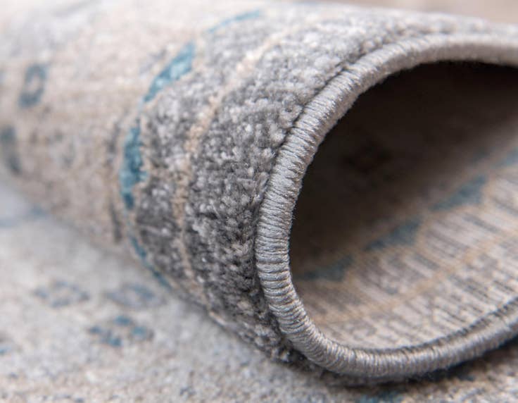 Detail image of 4' x 6' Vienna Rug