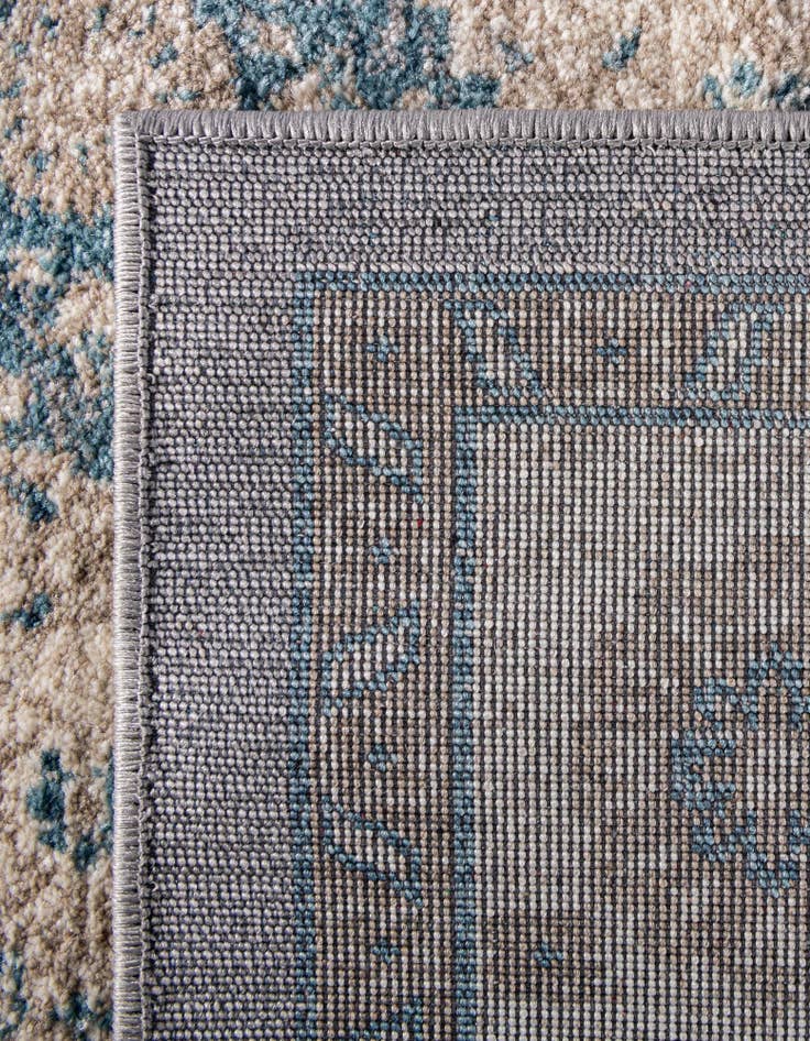 Detail image of 3' 3 x 5' 3 Vienna Rug