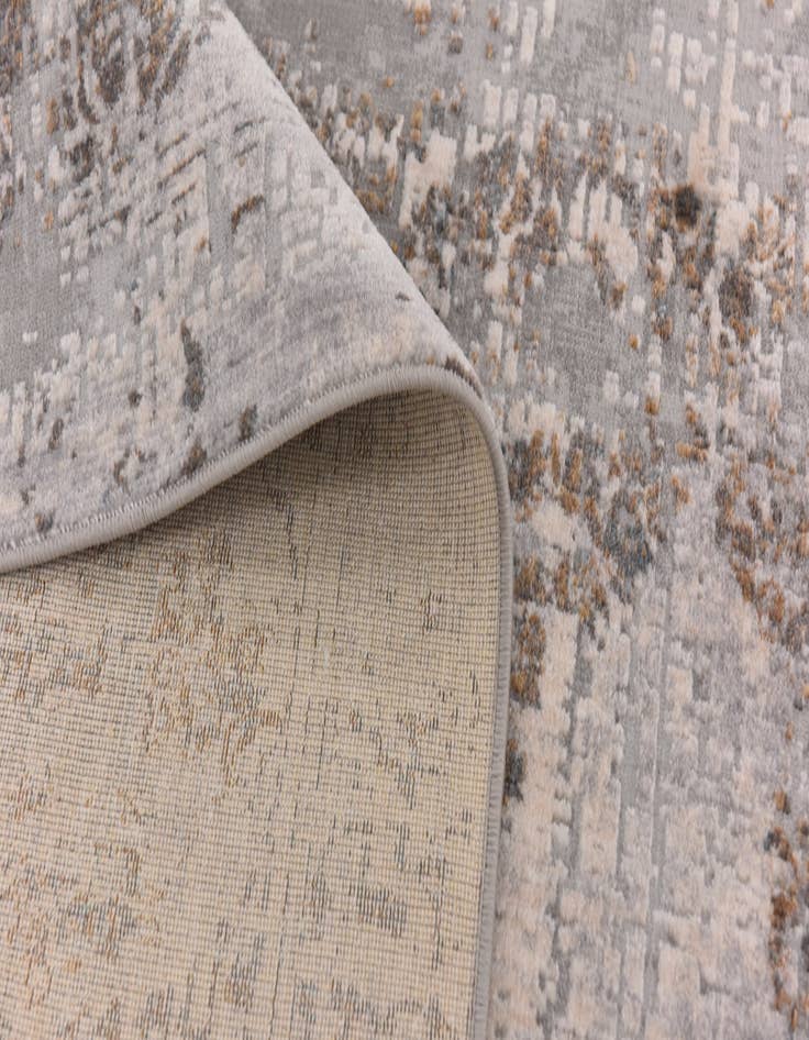 Detail image of 5' x 7' 7 Villa Rug