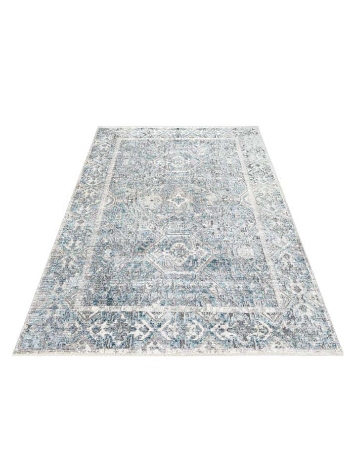 5' 3 x 7' 7 Villa Rug