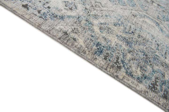 5' 3 x 7' 7 Villa Rug