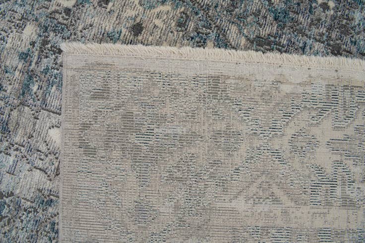 Detail image of 5' 3 x 7' 7 Villa Rug