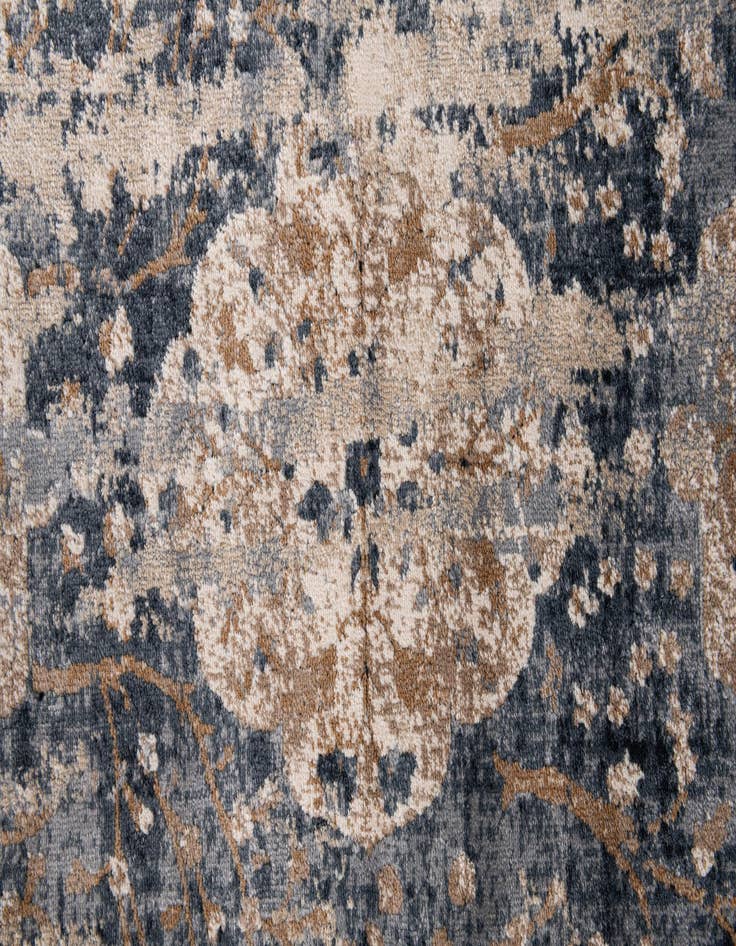 Detail image of 5' x 7' 7 Villa Rug