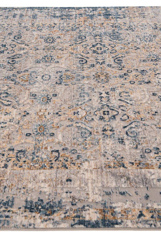 Detail image of 5' 3 x 7' 3 Villa Rug