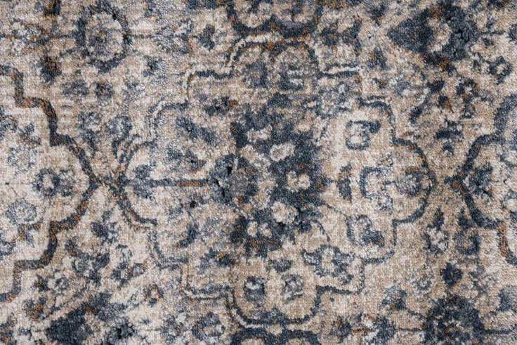 Detail image of 5' x 7' 6 Villa Rug