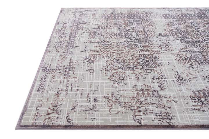 5' 2 x 7' 9 Vince Camuto Rug