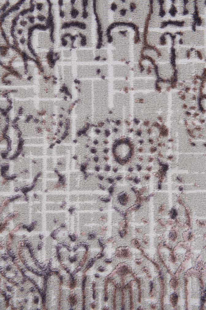 5' 2 x 7' 9 Vince Camuto Rug