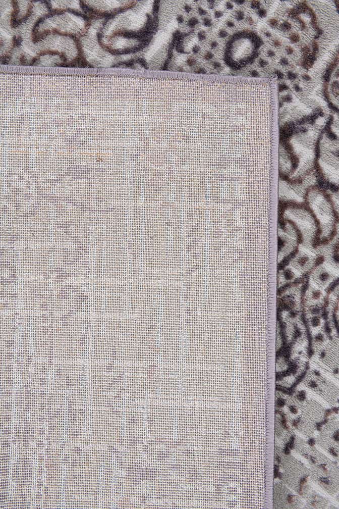 5' 2 x 7' 9 Vince Camuto Rug