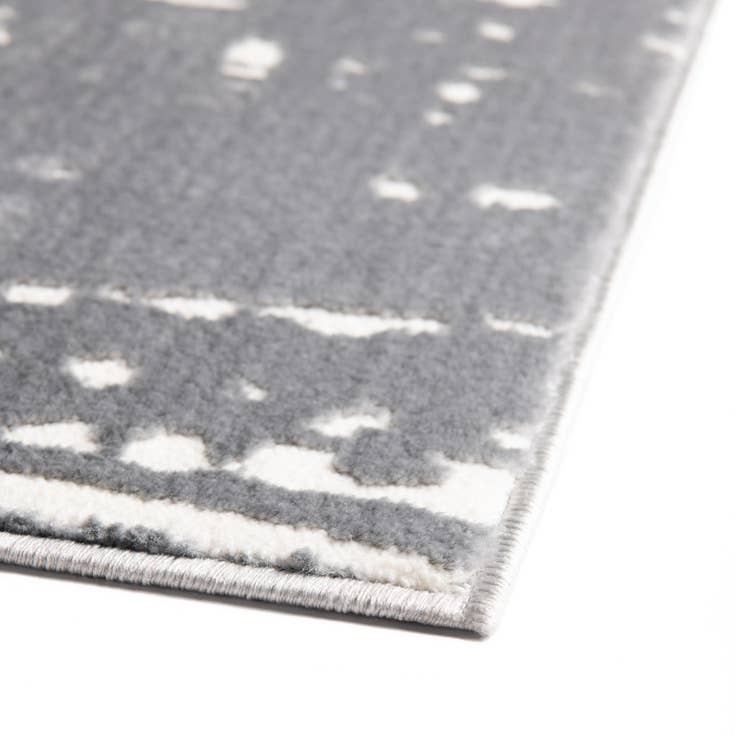 Detail image of 2' x 3' Vince Camuto Rug