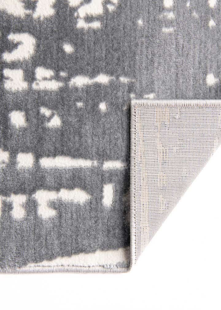 5' 3 x 8' Vince Camuto Rug