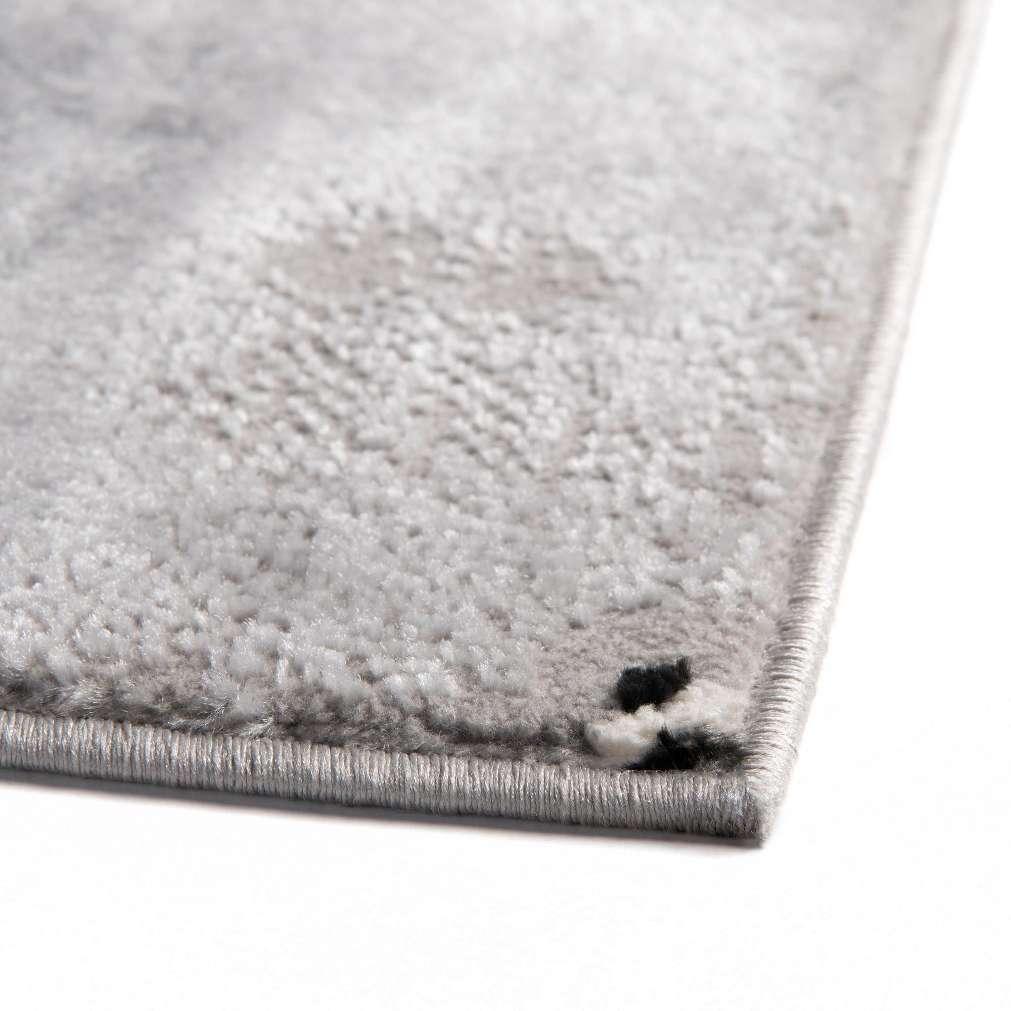 5' 3 x 8' Vince Camuto Rug
