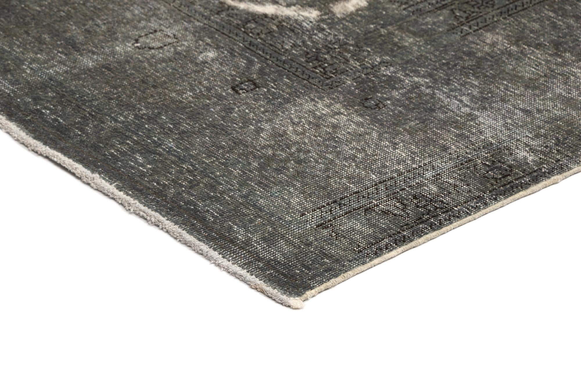 8' 3 x 10' 8 Vintage Royal Rug