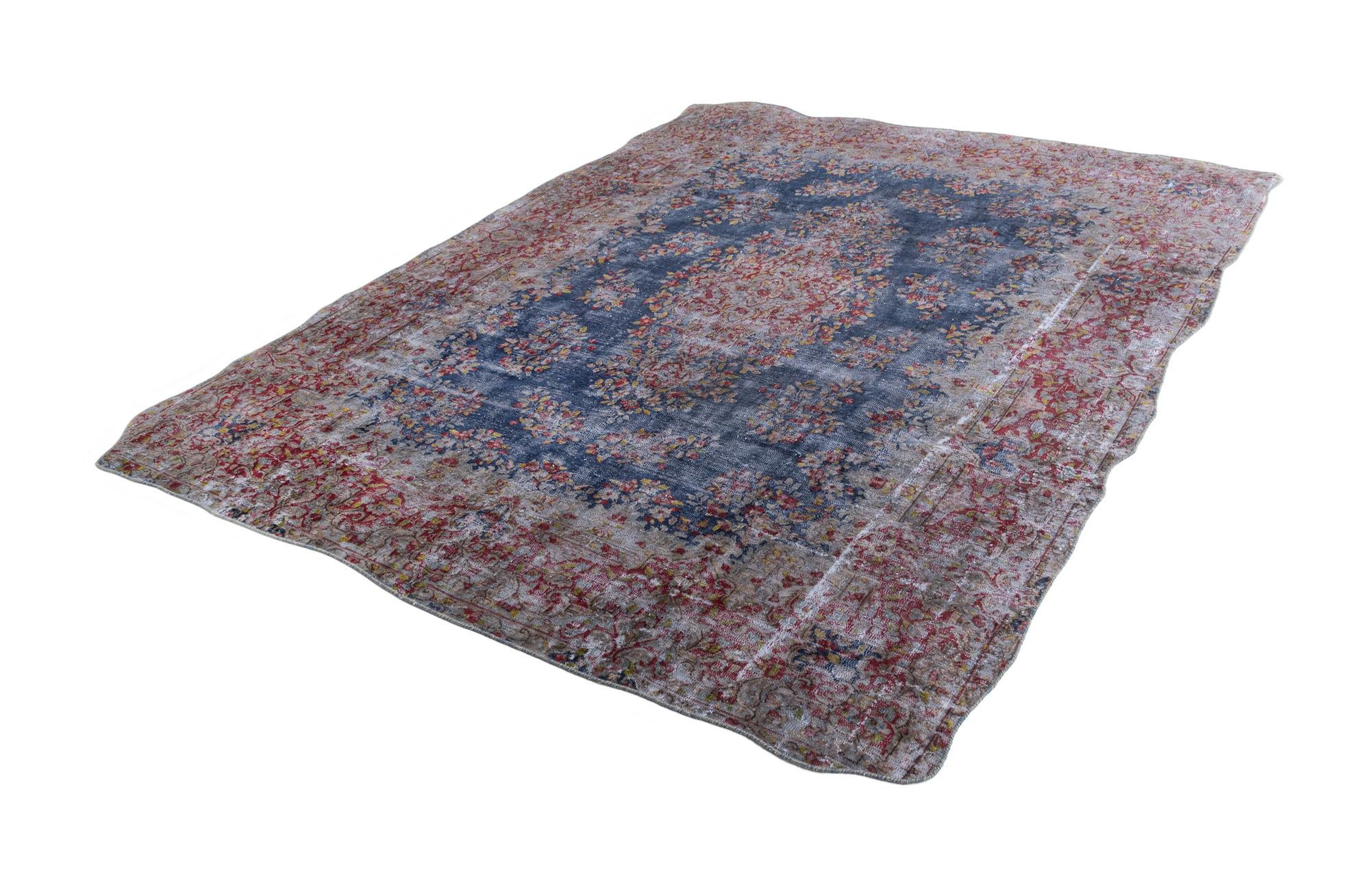 7' 8 x 10' 4 Vintage Royal Wool Rug