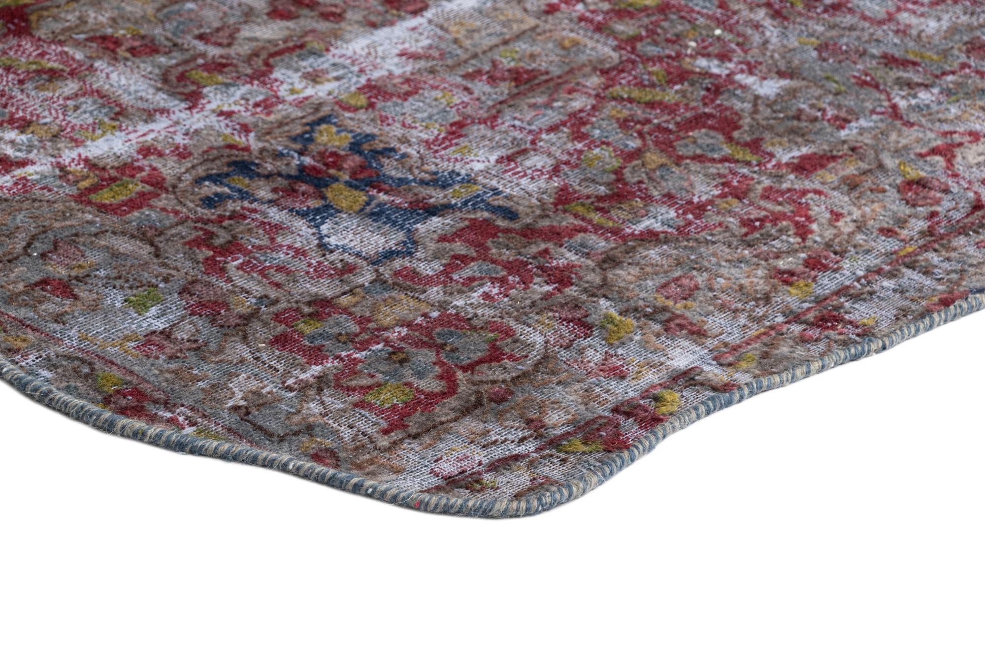 7' 8 x 10' 4 Vintage Royal Wool Rug