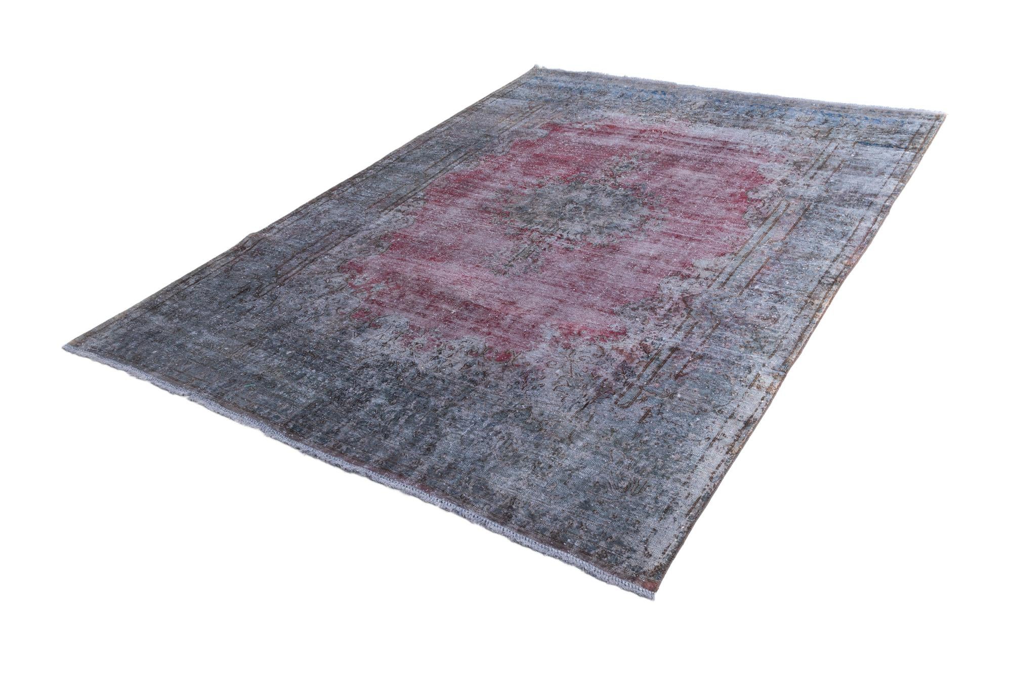 7' 3 x 9' 11 Vintage Royal Wool Rug